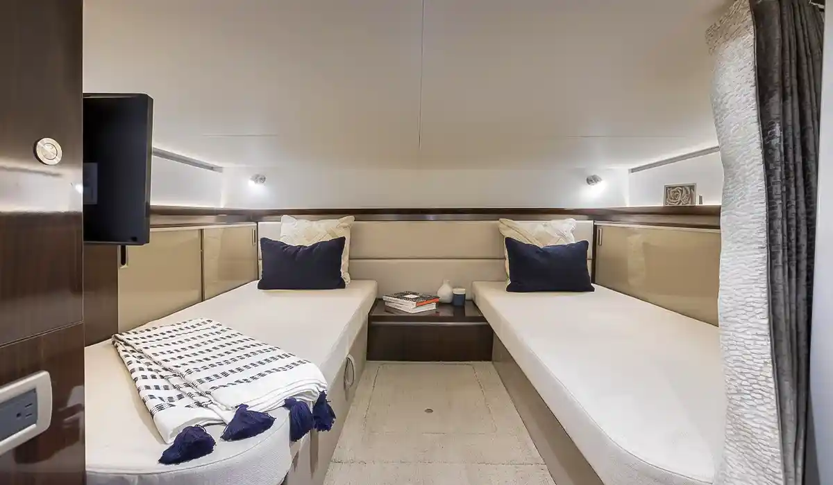 Sea Ray Sundancer 350